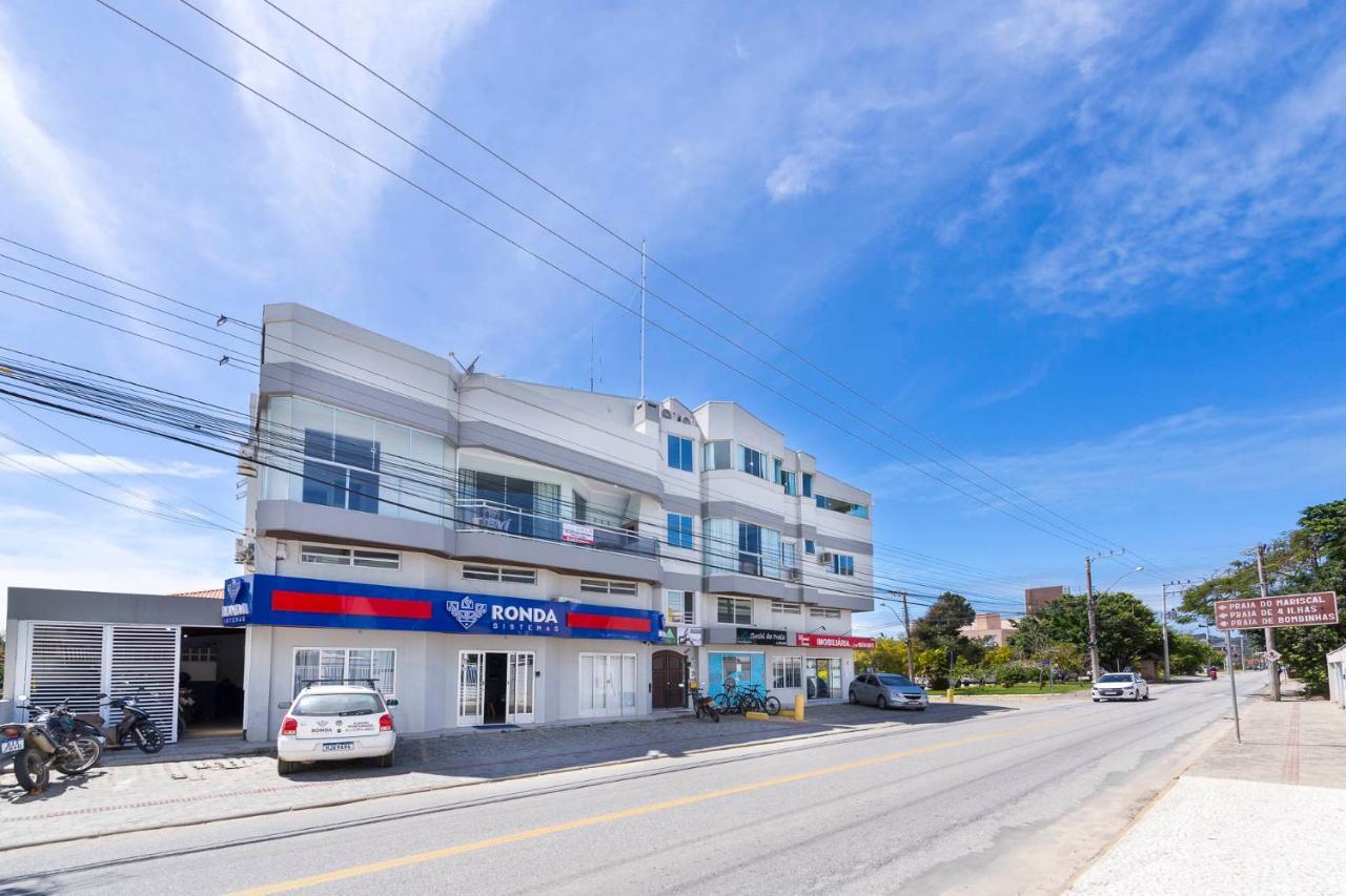 בומבינאס Apartamento Com Vista Mar A 30 Metros Da Praia מראה חיצוני תמונה