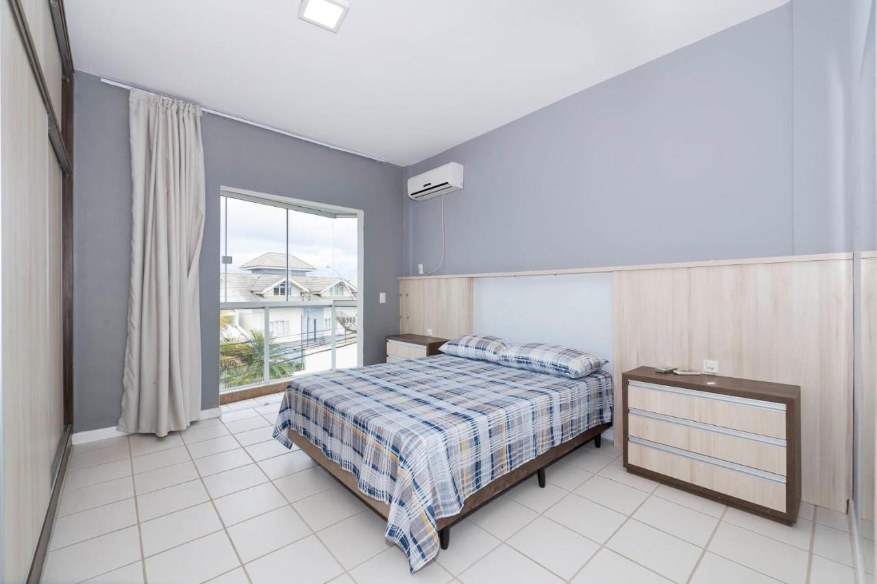 בומבינאס Apartamento Com Vista Mar A 30 Metros Da Praia מראה חיצוני תמונה
